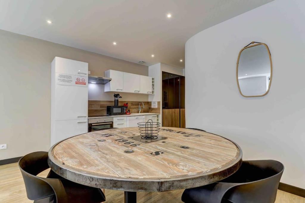 La Manufacture - Topdestination-Bourg - Centre Ville - Classe 3 Etoiles Εξωτερικό φωτογραφία