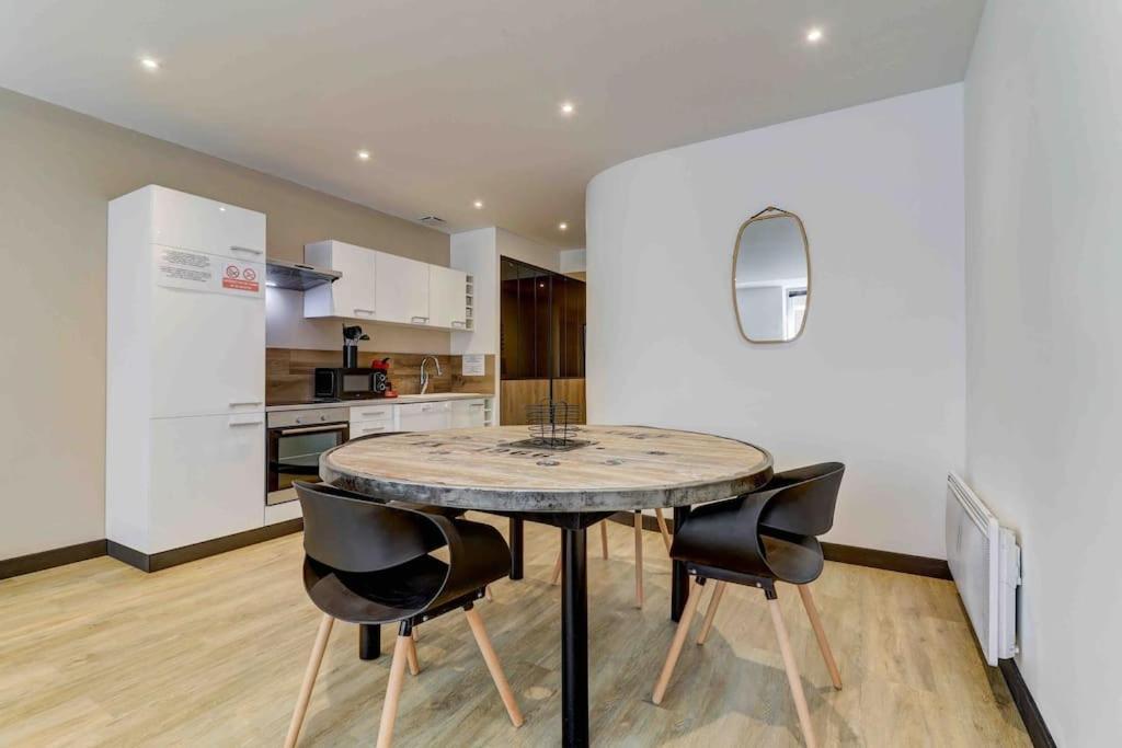 La Manufacture - Topdestination-Bourg - Centre Ville - Classe 3 Etoiles Εξωτερικό φωτογραφία